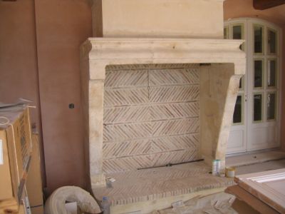 CHEMINEE EN PIERRE REF002